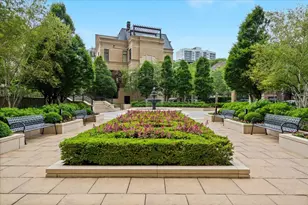 2550 N Lakeview Ave, Chicago, IL 60614 - Photo 39