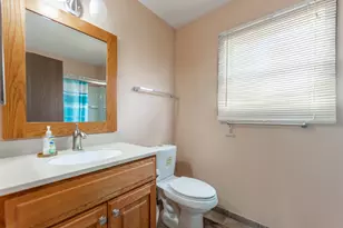 1300 Big Horn Trail, Carol Stream, IL 60188 - Photo 23