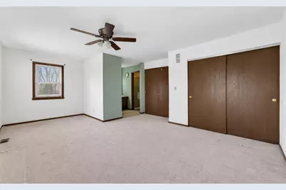 1300 Big Horn Trail, Carol Stream, IL 60188 - Photo 17