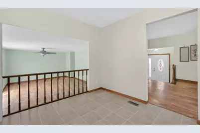 1300 Big Horn Trail, Carol Stream, IL 60188 - Photo 11