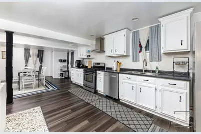 1524 Oswego Road, Naperville, IL 60540 - Photo 33