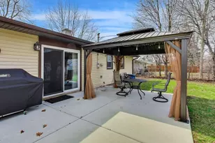 1008 Woodland Dr, Wheeling, IL 60090 - Photo 25