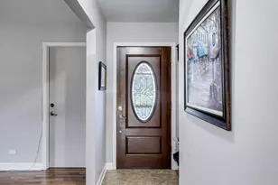 1008 Woodland Dr, Wheeling, IL 60090 - Photo 3