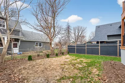 305 W Exchange Street #A, Sycamore, IL 60178 - Photo 25