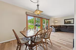 801 Delphia Ave, Elk Grove Village, IL 60007 - Photo 11