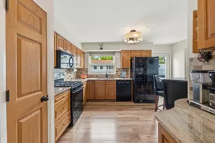 801 Delphia Ave, Elk Grove Village, IL 60007 - Photo 15