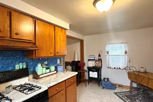 205 N Illini St, Shabbona, IL 60550 - Photo 9