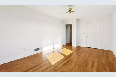 2019 E Avon Lane, Arlington Heights, IL 60004 - Photo 37