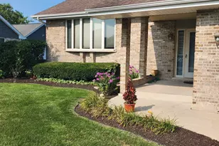 22100 Princeton Cir, Frankfort, IL 60423 - Photo 5