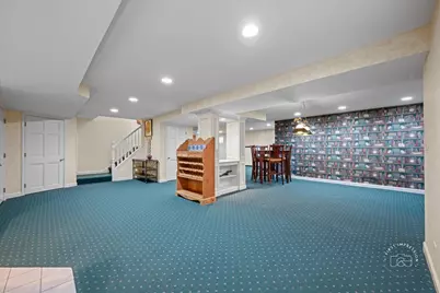 825 Persimmon Drive, Saint Charles, IL 60174 - Photo 31