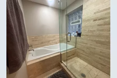 1308 N Bosworth Avenue #1, Chicago, IL 60642 - Photo 11