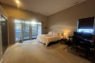 1308 N Bosworth Ave, Chicago, IL 60642 - Photo 9