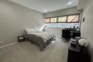 1308 N Bosworth Ave, Chicago, IL 60642 - Photo 13