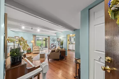 1755 Plymouth Court #D, Wheaton, IL 60189 - Photo 3