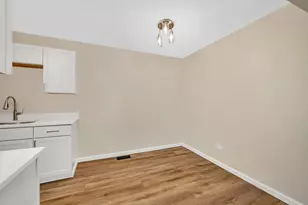 1113 Gael Dr, Joliet, IL 60435 - Photo 5