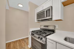 1113 Gael Dr, Joliet, IL 60435 - Photo 9