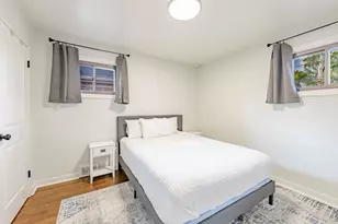 9430 S Parnell Ave, Chicago, IL 60620 - Photo 3