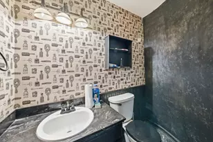 5S671 Heather Ct, Naperville, IL 60540 - Photo 11