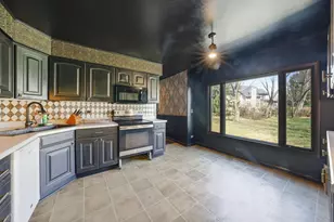 5S671 Heather Ct, Naperville, IL 60540 - Photo 9