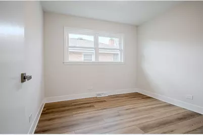 8058 E Prairie Road, Skokie, IL 60076 - Photo 11