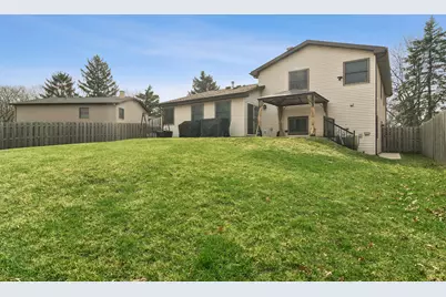 1032 W Park Place Drive, Bartlett, IL 60103 - Photo 25