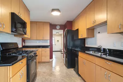 1032 W Park Place Drive, Bartlett, IL 60103 - Photo 11