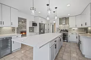 1100 Hidden Lake Dr, Buffalo Grove, IL 60089 - Photo 5