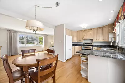 710 Maple Lane, Darien, IL 60561 - Photo 7