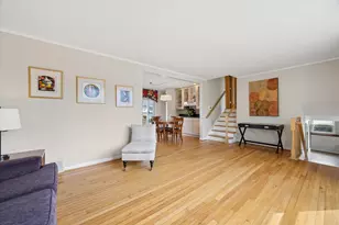 710 Maple Ln, Darien, IL 60561 - Photo 9