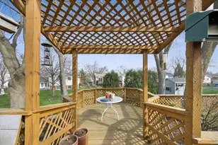 710 Maple Ln, Darien, IL 60561 - Photo 25