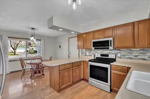 5332 31st Ave Ct, Moline, IL 61265 - Photo 13