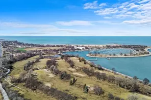 3950 N Lake Shore Dr, Chicago, IL 60613 - Photo 23