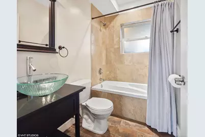 6301 N Richmond Street #2, Chicago, IL 60659 - Photo 9