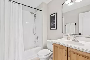 427 Newcastle Dr, Cary, IL 60013 - Photo 31