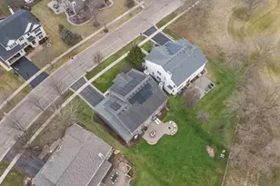 427 Newcastle Dr, Cary, IL 60013 - Photo 51