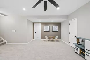 427 Newcastle Dr, Cary, IL 60013 - Photo 33