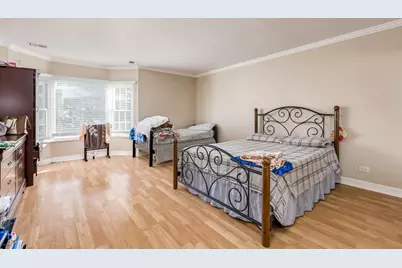 8630 Waukegan Road #317, Morton Grove, IL 60053 - Photo 11