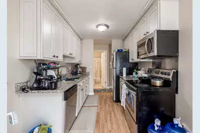 8630 Waukegan Road #317, Morton Grove, IL 60053 - Photo 9