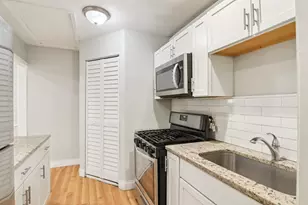 333 Miami St, Park Forest, IL 60466 - Photo 9