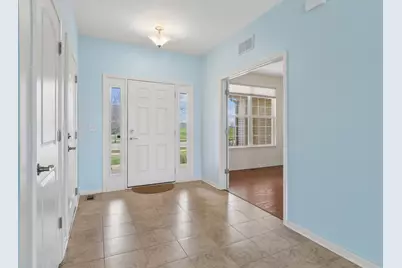 467 Snow Street, Sugar Grove, IL 60554 - Photo 3