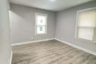 201 E 140th Pl, Dolton, IL 60419 - Photo 13