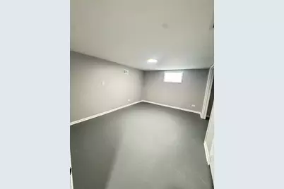 201 E 140th Place, Dolton, IL 60419 - Photo 31