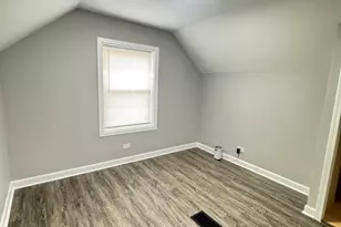 201 E 140th Pl, Dolton, IL 60419 - Photo 23