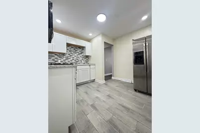 201 E 140th Place, Dolton, IL 60419 - Photo 9