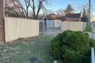 201 E 140th Pl, Dolton, IL 60419 - Photo 47