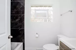 9006 S Wallace St, Chicago, IL 60621 - Photo 13