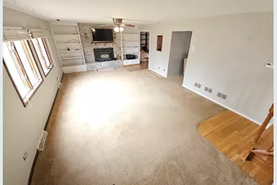 26189 N Geraldine Lane, Port Barrington, IL 60010 - Photo 3