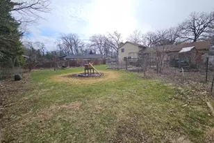 26189 N Geraldine Ln, Port Barrington, IL 60010 - Photo 11