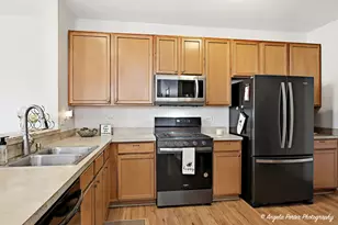 1993 Yasgur Dr, Woodstock, IL 60098 - Photo 7