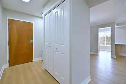 945 E Kenilworth Avenue #312, Palatine, IL 60074 - Photo 5